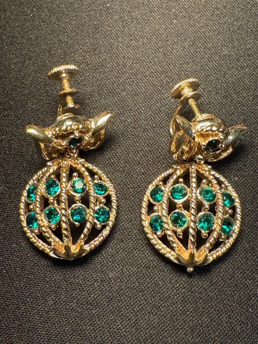 Vintage Coro Screw Back Green Rhinestone Danagle Earrings